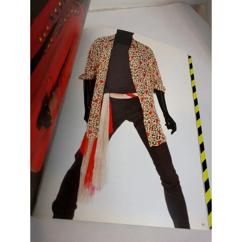 Rolling Stones Exhibitionism 2016 Official Catalog Softcover Book Pop Art
